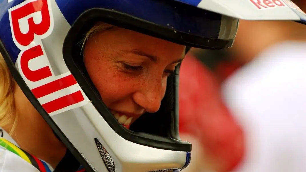 Rachel Atherton — 2008 · DHI